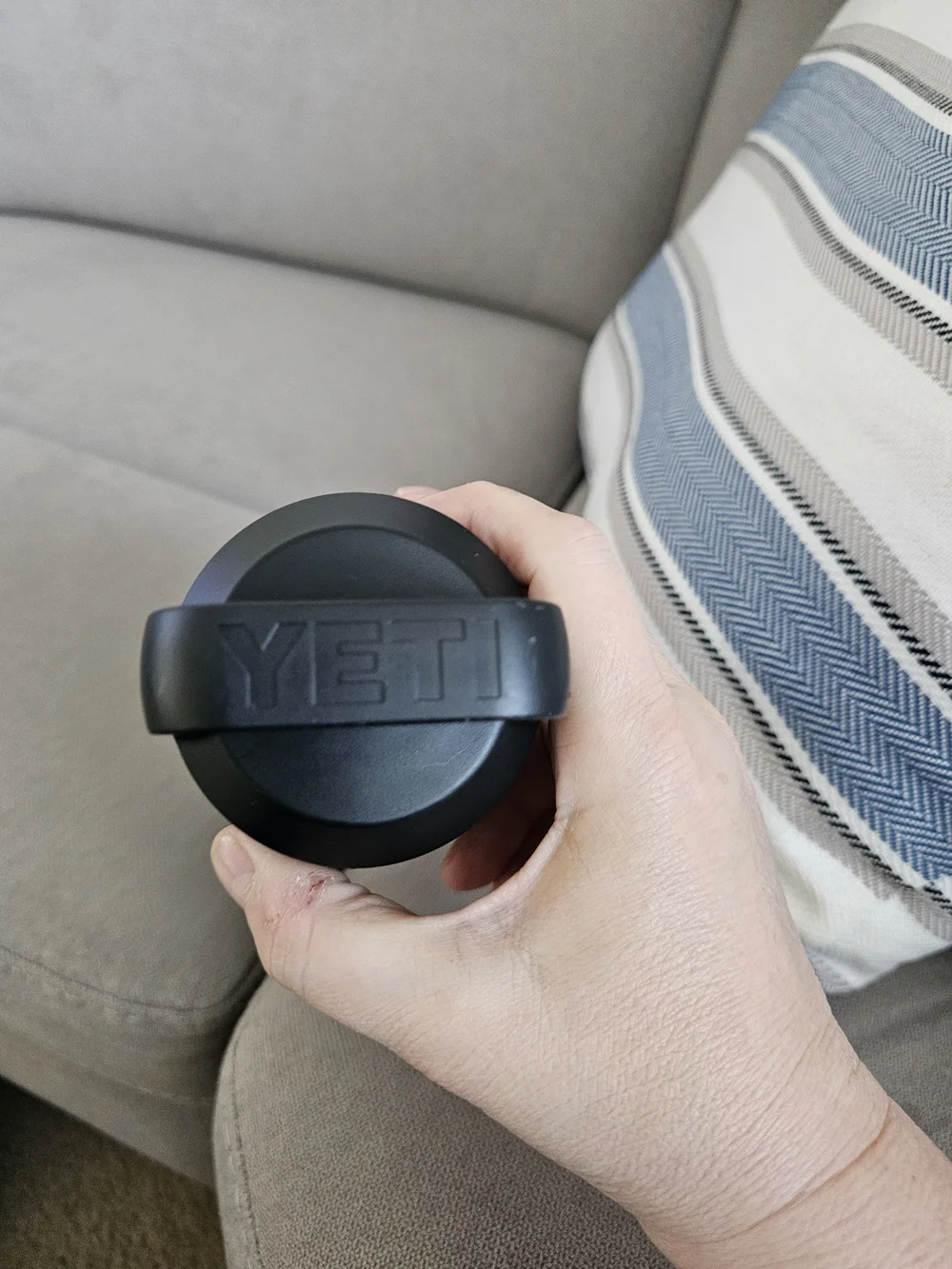 Custom YETI Rambler 26oz - Picture 2 of 9